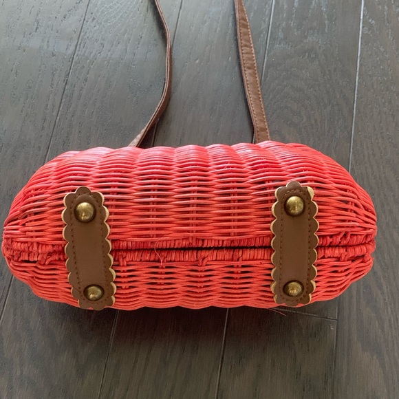 Coral Wicker Spring/Summer Purse - Picture 7 of 7